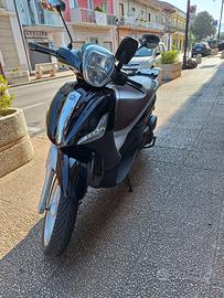 Beverly 300 cc