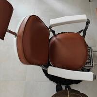 poltrona Barber aurora vintage con scritto SARONNO