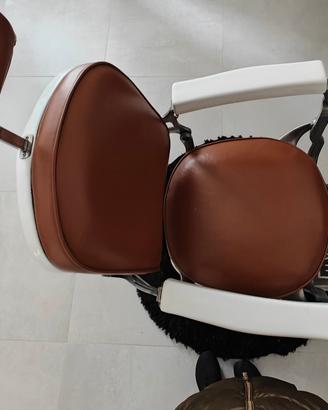 poltrona Barber aurora vintage con scritto SARONNO