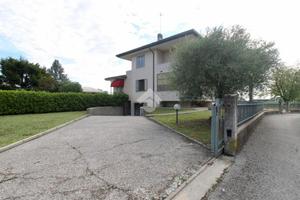 PORZIONE DI BIFAMILIARE A GORGO AL MONTICANO