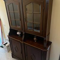 Cristalliera in legno noce