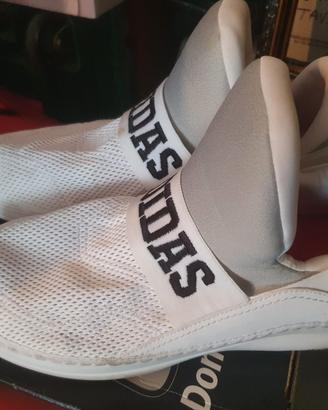 Adidas sandales n 49