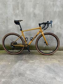 GRAVEL NUROAD C:62 EX CUBE