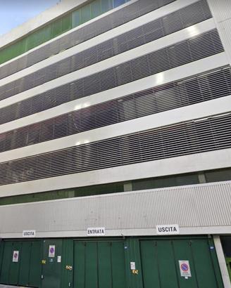 Rif.421| box auto trieste