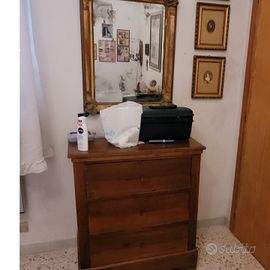 Cassettone antico in noce a 3 cassetti