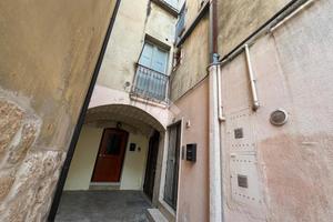 CASA SEMINDIPENDENTE A ALTAMURA