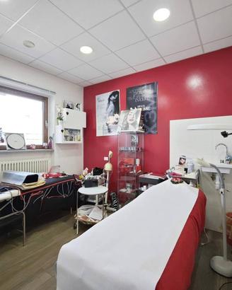 Attività / Licenza di 60 m² con 4 locali a Sandigl