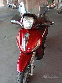 Piaggio Beverly 300