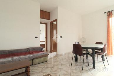 4 LOCALI A ISOLA DI CAPO RIZZUTO