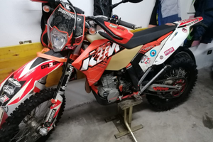 Moto ktm cilindrata 450