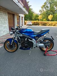moto Speed triple 955 da collezione 