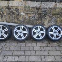 cerchi in lega con pneumatici estivi da 18 pollici