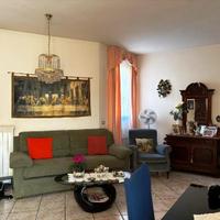 Trilocale in zona centrale con Box e balcone