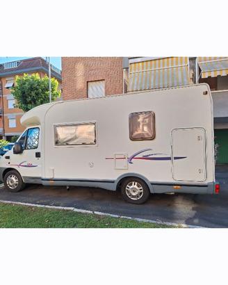 Camper Challenger 106