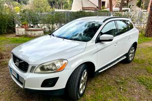 Volvo XC60 2.4 Diesel AWD - 163 cv