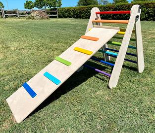 Triangolo Pikler, dondolo, torre Montessori