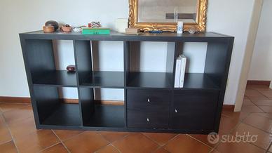 IKEA KALLAX NERA 2x4 con due cassetti e un anta
