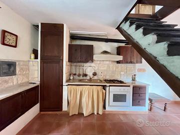 CASA SEMINDIPENDENTE A CICAGNA