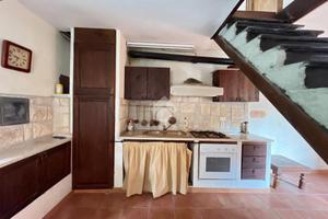 CASA SEMINDIPENDENTE A CICAGNA
