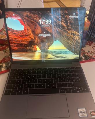 Huawei matebook 13