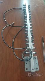 ANTENNA  DIRETTIVA  SUPPORTA 2,4G WIRELESS 18 dBi