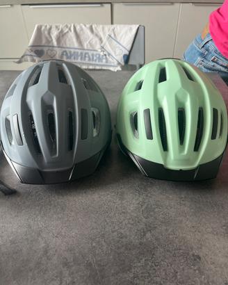 Casco monopattino o bici