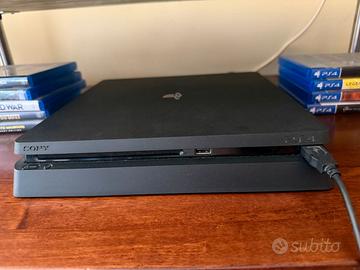 Ps4 500Gb + 3 Joystick + videogiochi