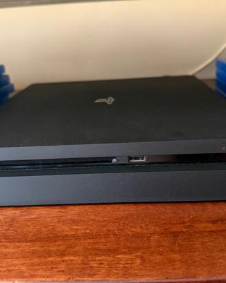 Ps4 500Gb + 3 Joystick + videogiochi