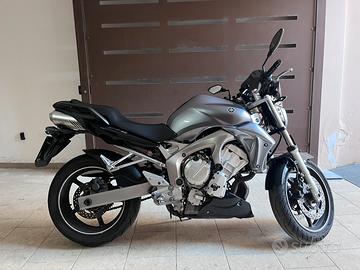 Yamaha FZ6