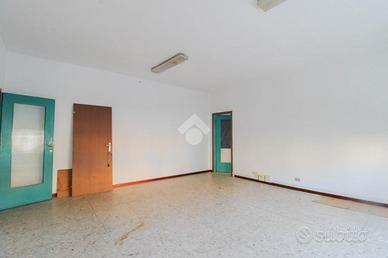 UFFICIO A COLOGNO MONZESE