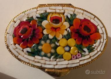 PORTAPILLOLE CON MICROMOSAICO FIORENTINO