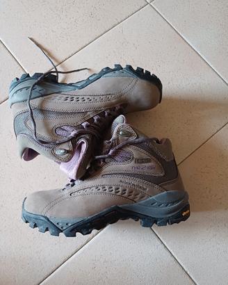 scarponi donna in vibram