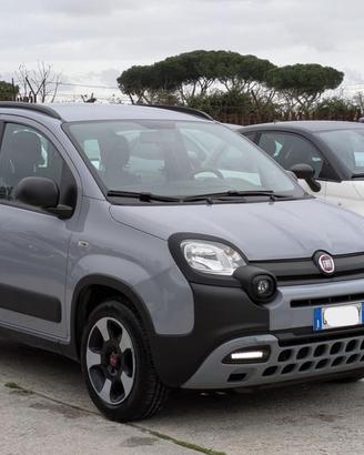 FIAT Panda CROSS HYBRID 1.0cc 70cv