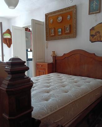 Letto antico una piazza e mezza