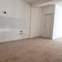 DUE LEONI | Open space indipendente | Metro C