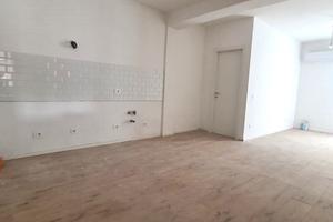 DUE LEONI | Open space indipendente | Metro C