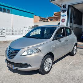 Lancia Ypsilon 0.9 TwinAir 85 CV 5 porte Metano Ec