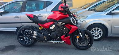 ducati diavel v4