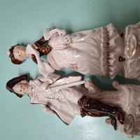 Coppia statuette vintage in porcellana