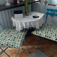 Tavolo per interno/esterno. Colore blu