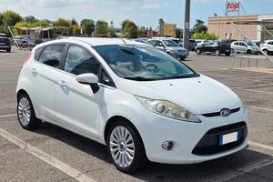 Ford Fiesta 1.4 TDCi 68CV Titanium - Neopatentati