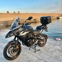 Benelli trk 502 x