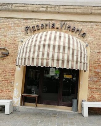 Attività di bar e pizzeria