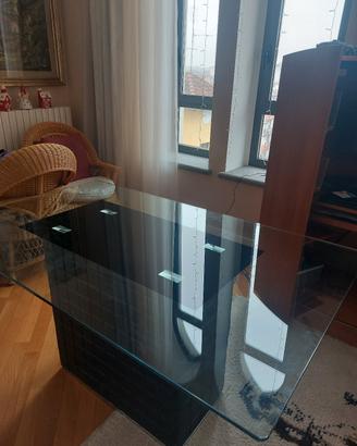 Tavolo in cristallo  150x90 cm.