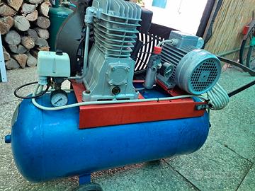 Compressore aria funzionante