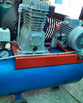 Compressore aria funzionante