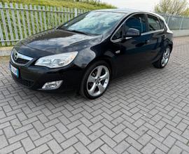 Opel Astra 1.6 115CV 5 porte Cosmo