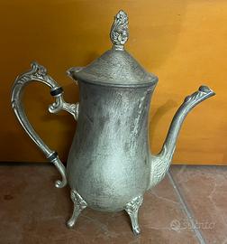 Brocca con coperchio