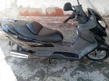 Suzuki burgman 125