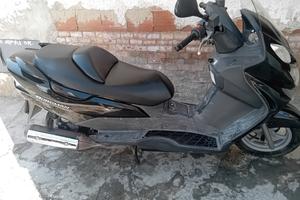 Suzuki burgman 125